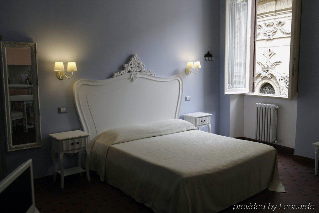 Casa De' Fiori 3* Roma