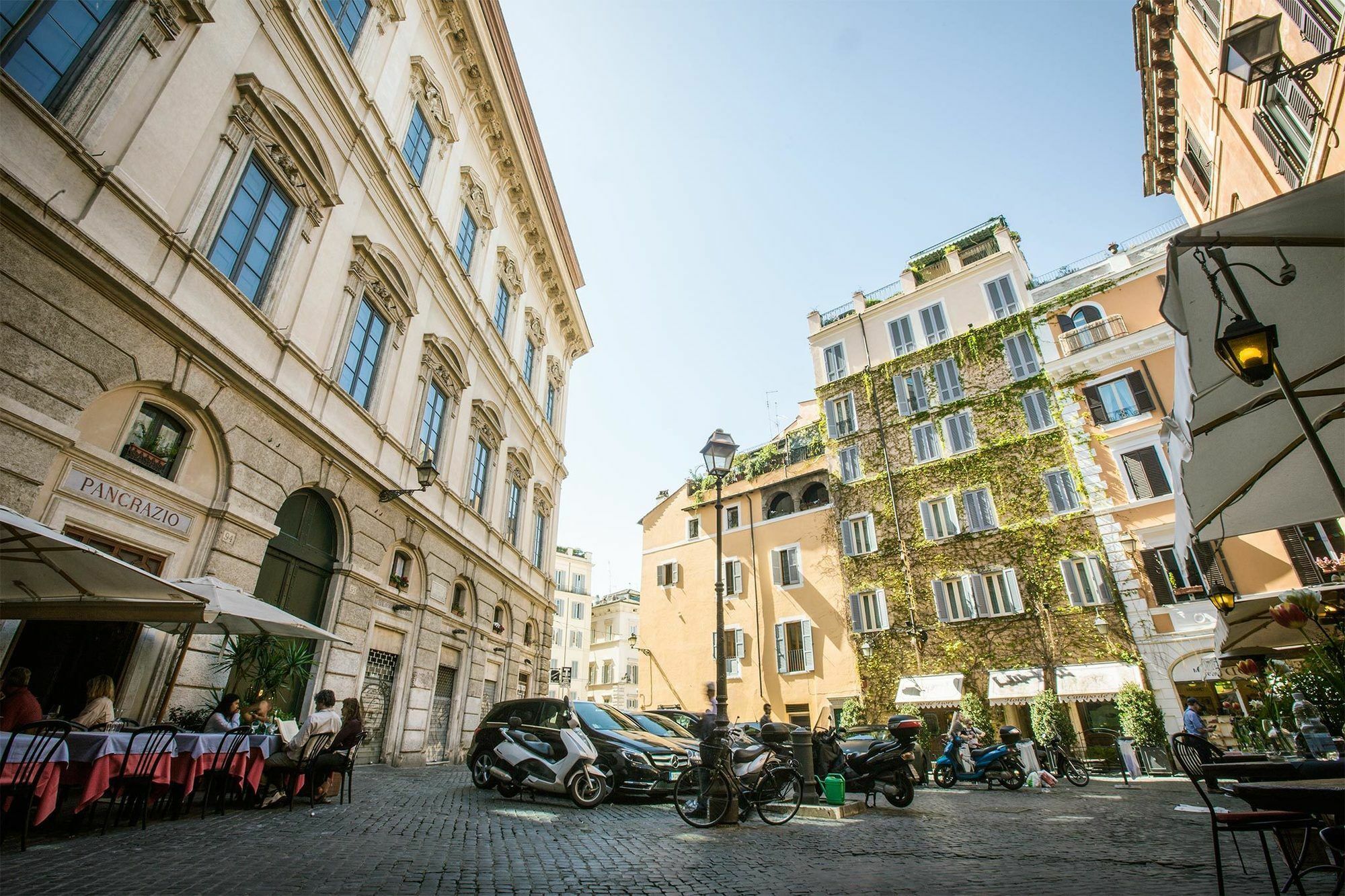 Casa De' Fiori 3* Roma
